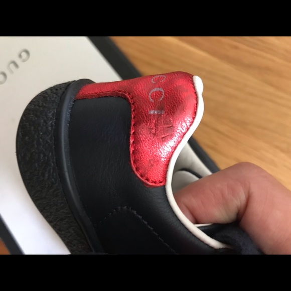 ---SOLD----gucci shoes - Picture 8 of 8